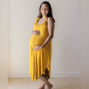 Kindred Bravely Ruffle Strap Labor & Delivery Gown - Honey